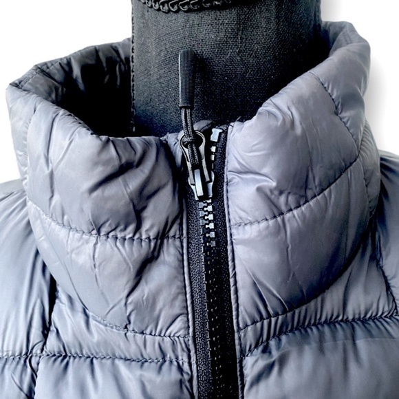 REEBOK MENS QUILTED, INSULATED WINTER PUFFER VEST SLEEVELESS GREY SIZE MEDIUM - Picture 10 of 11